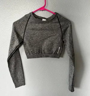 Gymshark Top thumbnail 2