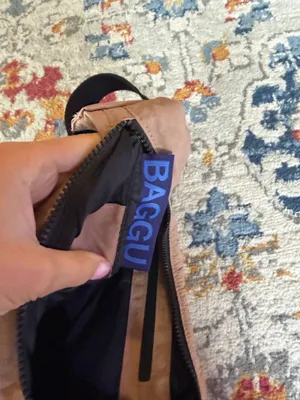Baggu tan crossbody purse thumbnail 4