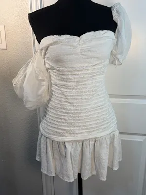 Hello Molly St. Cloud White Dress Size 6 thumbnail 1