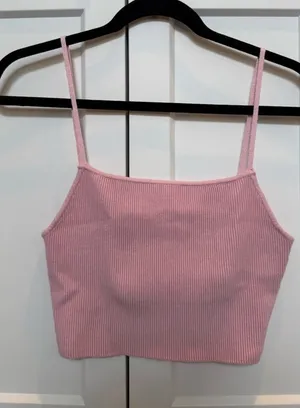 Kendall & Kylie Women’s Pink Ribbed Cropped Open Back Cami Top thumbnail 1
