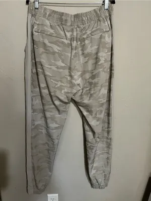 Athleta Brooklyn Textured Cream Camo Tall Jogger Travel Performance‎ Pants thumbnail 8