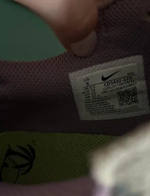 Nike Air Max 270 thumbnail 3