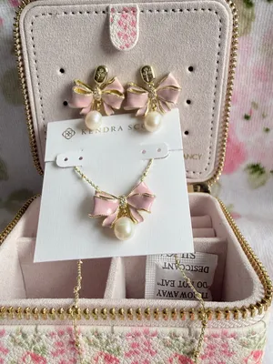 Kendra Scott x LoveShackFancy Pearl Bow Necklace and Earring Set thumbnail 6