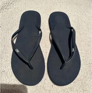 Gilly Hicks Flip Flops  thumbnail 1