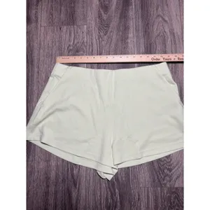 Lululemon Ribbed Softstreme High-Rise Short 2" Kohlrabi Green Size 14 thumbnail 4