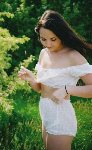 White shorts Eyelet Set Size M thumbnail 1