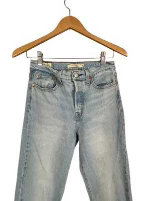 Levi's Wedgie Straight Leg Classic Blue Jeans Button Fly WOMEN’S SIZE 26 Waist thumbnail 2