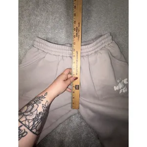 WHITE‎ FOX VOL. 3 Womens Greige Off Stage Sweatpants White Words Small Pockets thumbnail 7