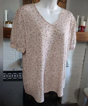 Adrianna Papell Baby Pink puff sleeve blouse thumbnail 1