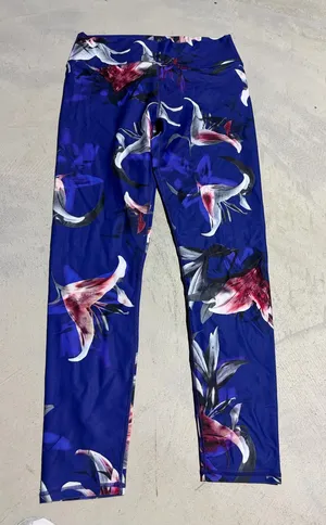 Fabletics NWT Lisette high waisted 7/8 capri rose to the occasion large MSRP$70 thumbnail 1
