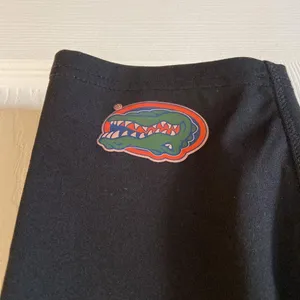 FLORIDA GATOR CAPRI PANTS SIZE XL inseam 23” WAIST 34” ELASTIC thumbnail 2