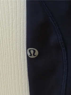 Lululemon Pace Perfect 7/8 Tight 25" in Midnight Navy thumbnail 4