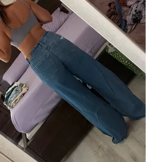 American Eagle Jeans thumbnail 2