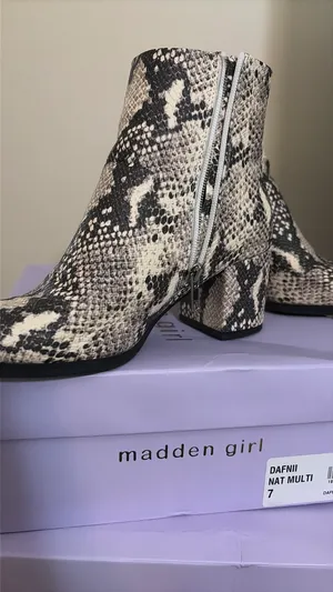 Madden Girl Booties thumbnail 3