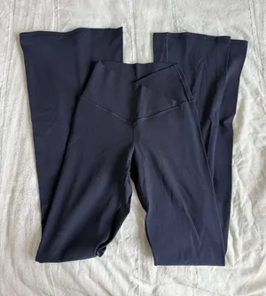 Offline by Aerie navy crossover high rise flare leggings thumbnail 1