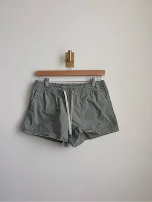 Vuori Vintage Ripstop Shorts Raw Hem Gray DuraTerra Women's XS thumbnail 3