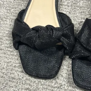 Tuckernuck Raffia Brit Sandals Womens 8 Black Slip On Slides Bow Knot Flats thumbnail 6