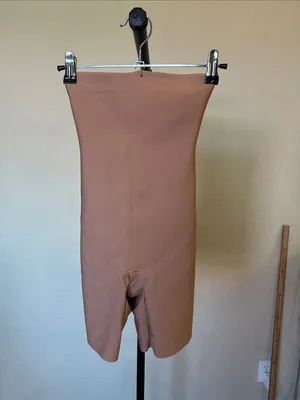 SKIMS BODY CORE SCULPT HIGH-WAISTED SHORT size S NWOT thumbnail 2