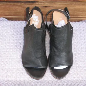 Franco Sarto Black Leather Block Heel Sandals thumbnail 4