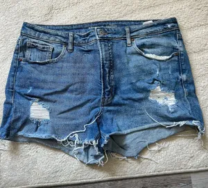 Old Navy Shorts thumbnail 1