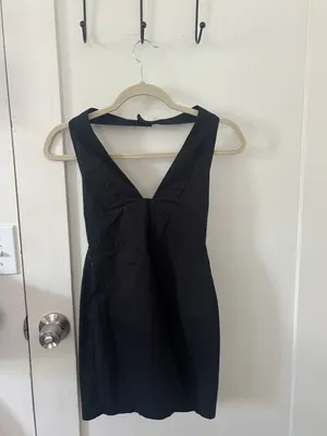 Black Dress V Neck Halter thumbnail 6