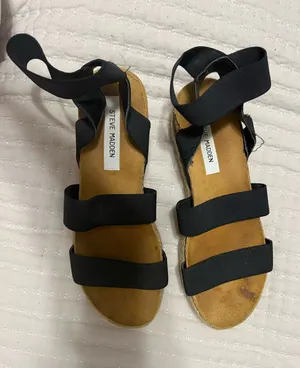 Steve Madden Sandals thumbnail 1