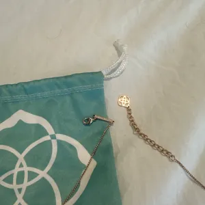 Kendra Scott Necklace & Dust Bag thumbnail 2