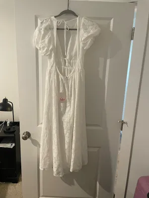 Lace White Open Back Dress Size M thumbnail 4