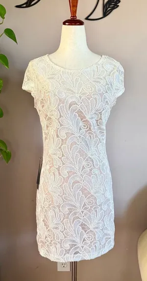Bebe Sequin Lace Bodycon Dress – Size 6 – Ivory Floral Pattern – NWT $169 thumbnail 1