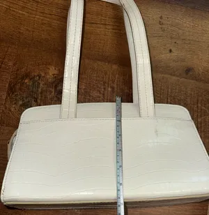 Liz Claiborne Crazy Horse White Handbag Faux Crocodile Shoulder Bag Purse thumbnail 2