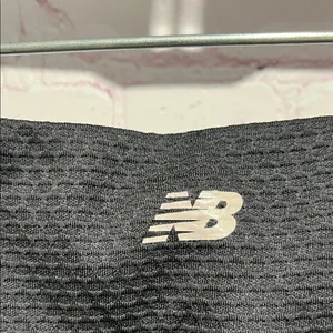 New Balance Black Wide Leg Cropped‎ Ankle Performance Pants Woman’s Size Medium thumbnail 3
