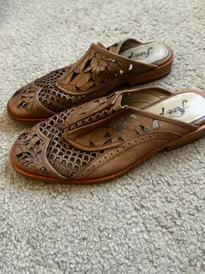 Free People Tan Leather Mules Cut-Outs Boho Festival Summer Indie Casual thumbnail 2