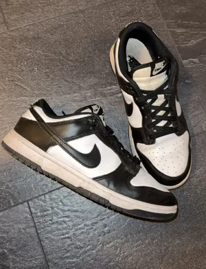 Nike Dunk Low thumbnail 1