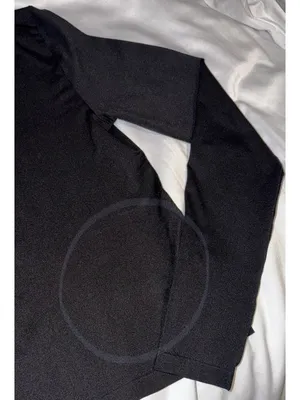 Aritzia Large Sinch Smooth Seamless Cropped Long sleeve Top in Black Layering thumbnail 6