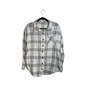 Maurices Cabin Plaid Boyfriend Button Down Shirt White Black Oversized thumbnail 2