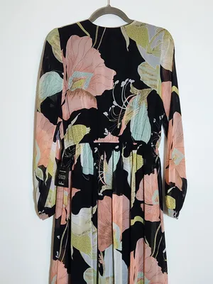 Lulus Long Sleeve Black Floral Formal Dress Size Medium NWT Wedding Guest Dress thumbnail 6