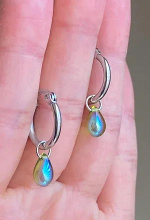 Handmade aurora olive green mini teardrop Czech glass simple minimalist hoop earrings💚🫒💕 thumbnail 5