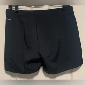 Columbia Women’s Black Board Shorts thumbnail 2