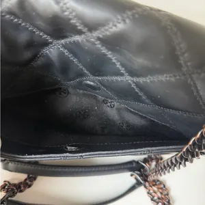 Tory Burch Willa Quilted Leather Shoulder Bag in Black with Chain Strap thumbnail 5
