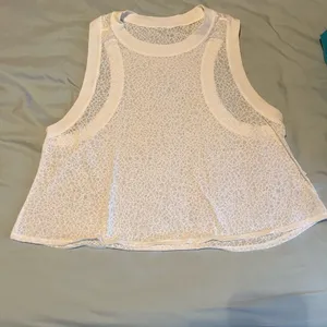 Lululemon Lightweight Sleeveless Crop Top thumbnail 2