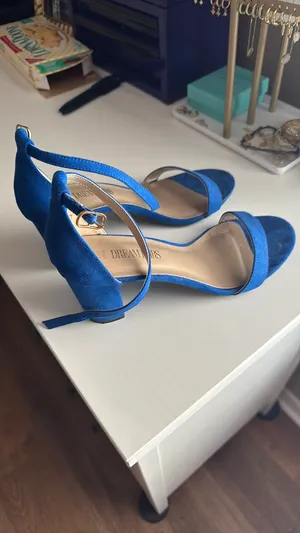 Blue heels Size 9 thumbnail 3