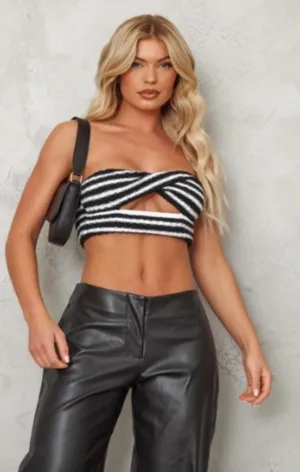 Pretty Little Thing crop top  thumbnail 1