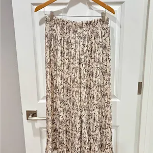Stitch Fix Cream Alice Blue Pleated Palazzo Pants‎ taupe and cream color size M thumbnail 12