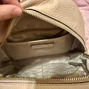 Michael Kors Leather backpack thumbnail 7