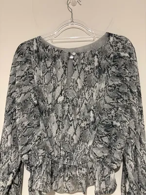 Altar'd State Top Snake Skin Print Sheer Lined Elastic‎ Waist grey medium thumbnail 8