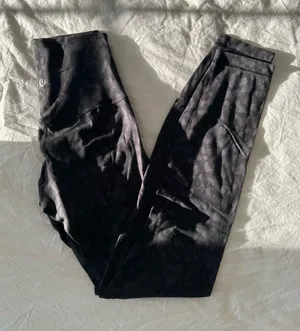 Lululemon Align Leggings 25" thumbnail 1