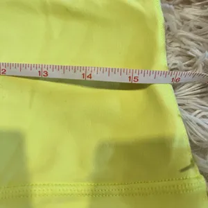 LULULEMON High Rise 22’’ inseam Bright Yellow Green Leggings Women’s Size 14 thumbnail 5
