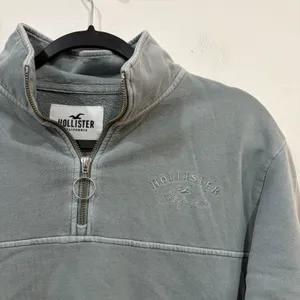 Hollister Sea Foam Green Quarter Zip Pullover Sweatshirt Women’s Size XS thumbnail 4