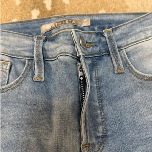 Athleta Sculptek light wash jeans women’s size 8P thumbnail 5