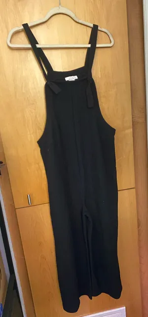 Urban Romantics Black Tie-Shoulder Jumpsuit M thumbnail 1